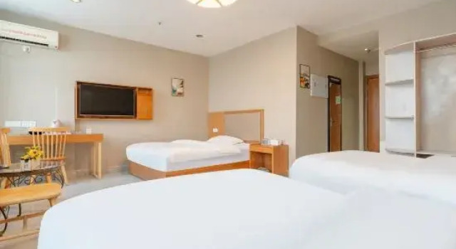 Люкс Deluxe Hejia Express Hotel (Taihe People's Hospital)