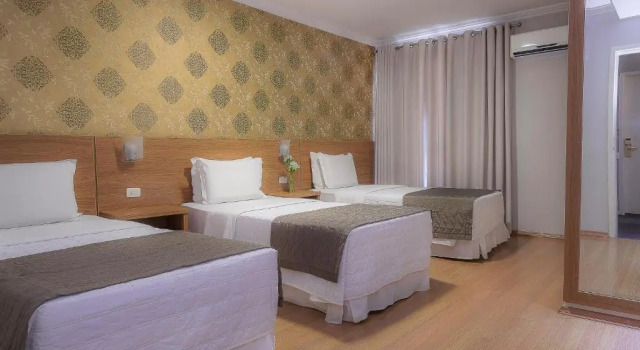 Трёхместный номер Luxury Hotel Rafain Centro