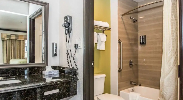 Люкс Luxury Americas Best Value Inn Ft. Worth