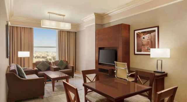 Клубный люкс с 2 комнатами Wyndham Garden Dammam