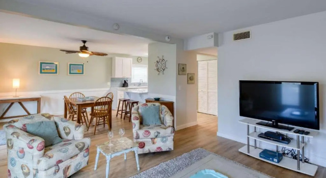 Seascape Family Beach Retreat