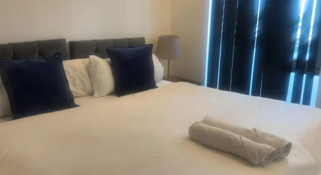 London 1 Bed Apartment Close to Barking Station