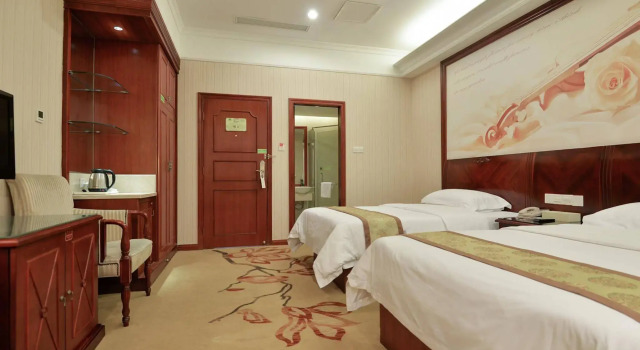 Vienna International Songjiang Branch, Book Hotel Hotels in Shanghai Area with Parking, Parking