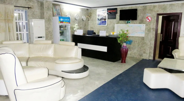 Nora Hotel