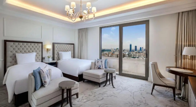 Четырёхместный клубный номер Standard The Ritz-Carlton, Amman