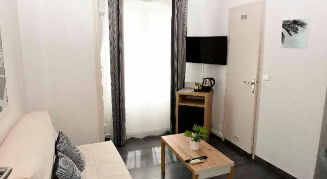 Номер Standard Azur Hotel