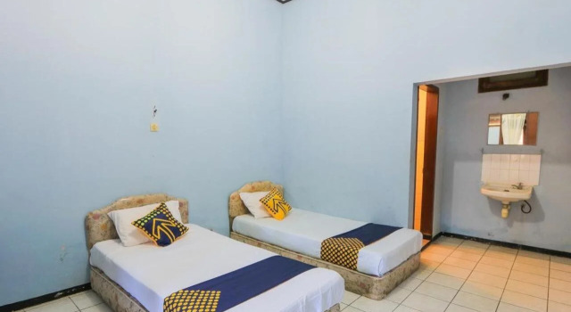 OYO 2465 Hotel Raung View