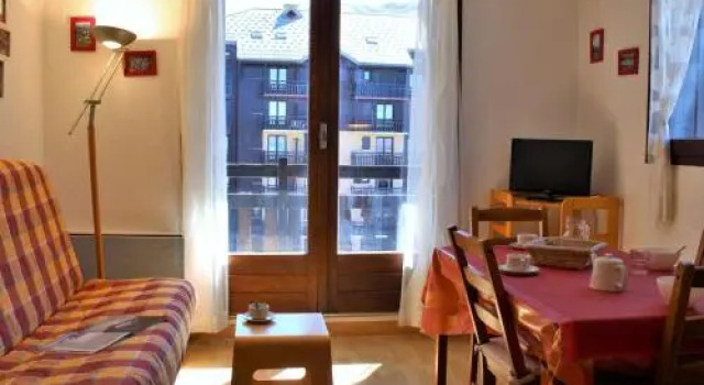 Apartment Cristal 2, Забронировать Апартаменты/квартира Ризуль Ризуль