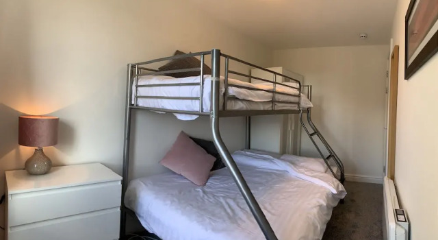 Beachside Home - Sleeps 5, Garden, Parking & Pets