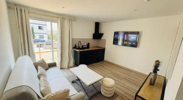 Трёхместный люкс Comfort Hôtel Aiglon Bylitis