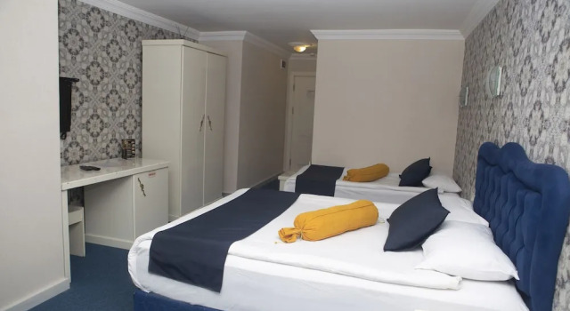 Трёхместный семейный номер Standard CAN GRAND HOTEL