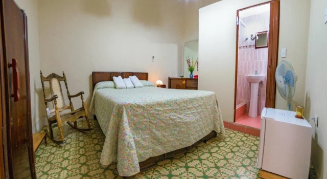 Casa Margarita y Roberto, Забронировать Отель Гавана Гавана, рядом с Старая площадь
