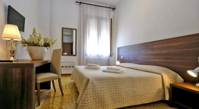 Locanda Al Santuario, Забронировать Отель Пескьера-дель-Гарда Garda Veneto
