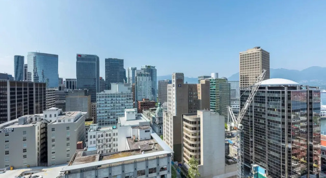 Люкс с видом на город Delta Hotels by Marriott Vancouver Downtown Suites - Downtown Vancouver