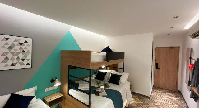 Семейный номер Deluxe Apple 1 Hotel Queensbay