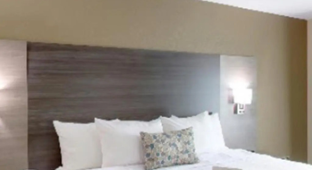 Номер Standard Quality Inn & Suites Roanoke - Fort Worth North