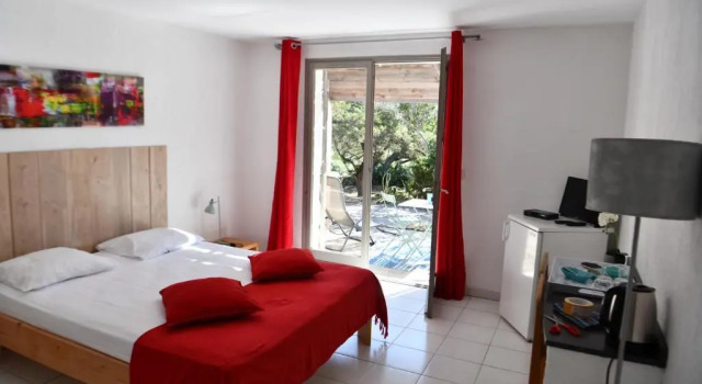 Domaine Bocca di Feno, Réserver Hôtel Bonifacio 