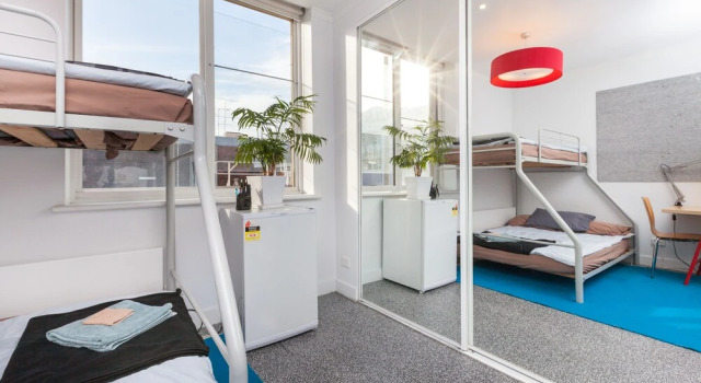 HENRIETTA, Carlton Studio Apartment, Забронировать Апартаменты/квартира Карлтон Мельбурн, рядом с Верховный суд Виктории