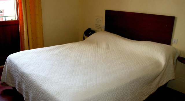 Auberge La Fontaine, Rezervasyon Pansiyon / Hostel Amilly SPA oteller, SPA