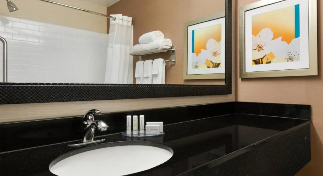 Номер Standard Fairfield Inn & Suites Omaha East/Council Bluffs, IA