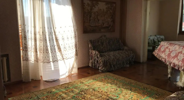 4-h komnatnye apartamenty v tsentre Suhuma, Book Apartment Sukhum Abkhazia