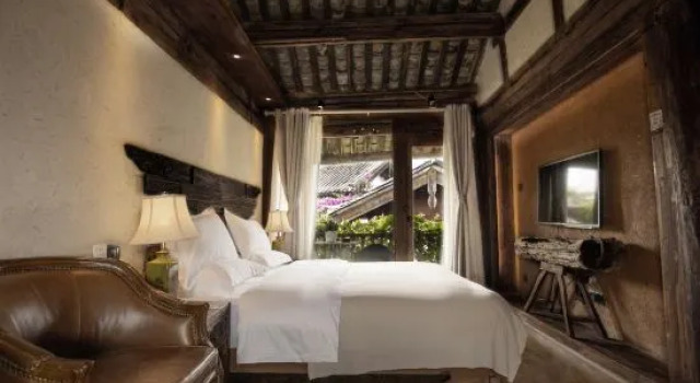 Люкс с красивым видом из окна Xishi Homestay (Lijiang Ancient City Branch)