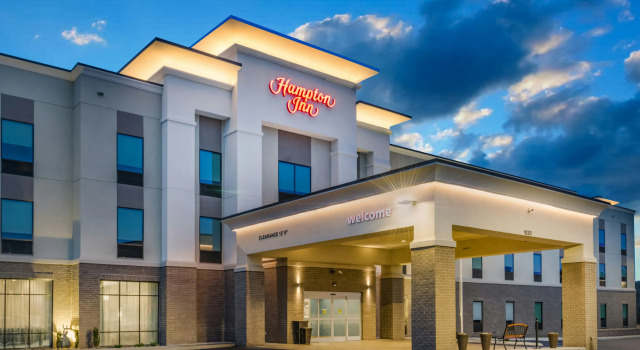 Hampton Inn Newport, Book Hotel Hoteller i Newport med pool, Swimmingpool