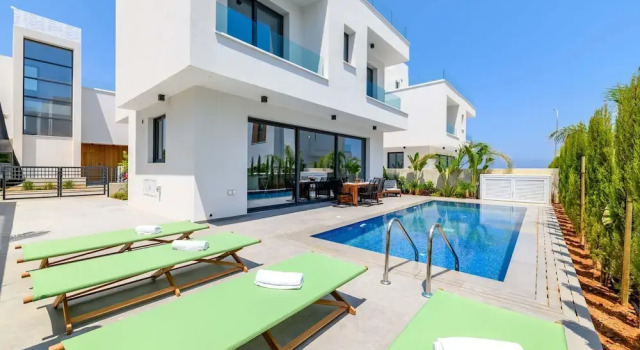 Вилла By The Beach - Sea Pearl Villa