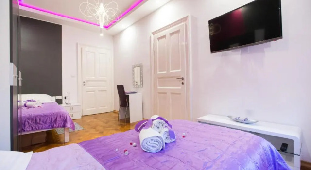 Apartment Center Four stars, Boek Appartement Zagreb Kroatië