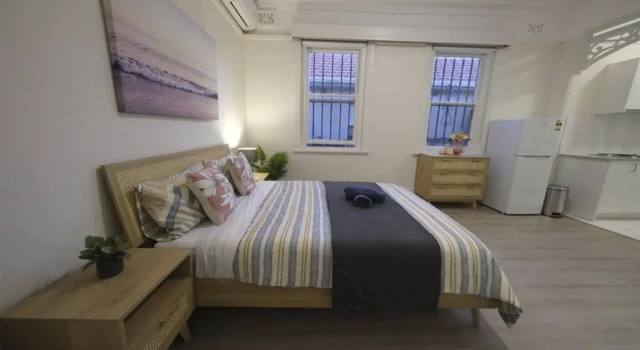 Коттедж Sydney Burwood 5 Bed with 4 Bath FREE Netflix WIFI
