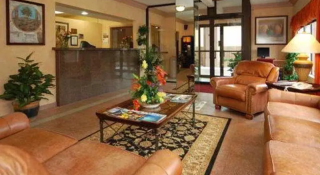 Quality Inn And Suites, Book Hotel Houston Houston