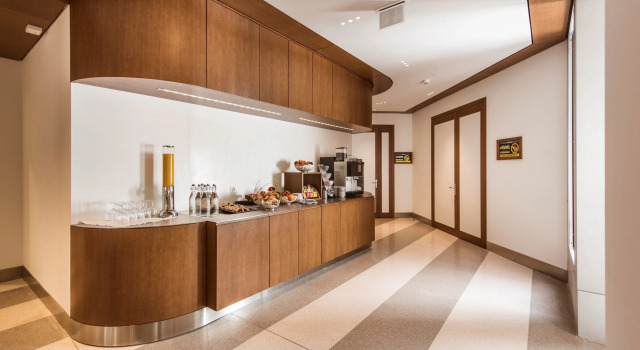 Hotel Ambassador