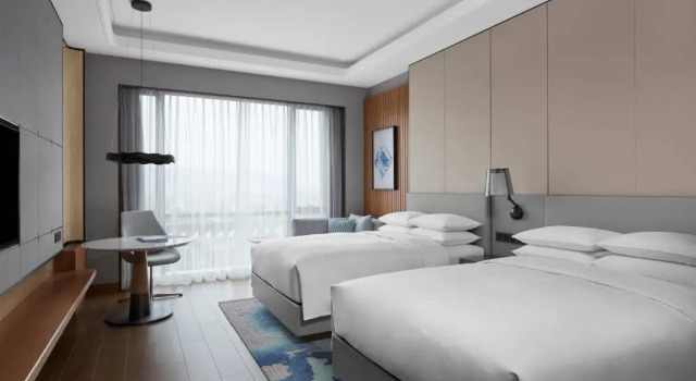 Номер Deluxe Wenzhou Airport Marriott Hotel