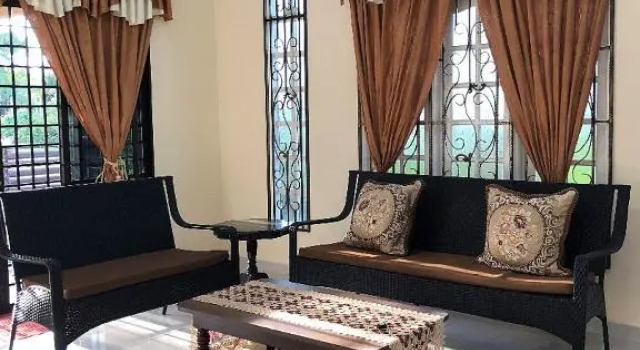 Family Homestay, Забронировать Отель Отели Куала-Тренггану с парковкой, рядом с State Museum of Terengganu, Парковка