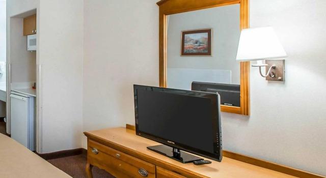 Четырёхместный номер Standard Quality Inn Tech Center
