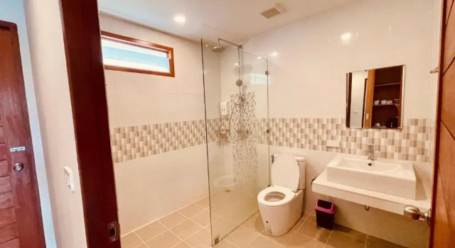 Двухместный номер с видом на бассейн Utopia Resort