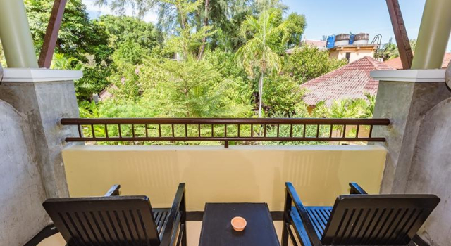 Двухместный номер Superior с балконом Princess Kamala Beachfront Hotel