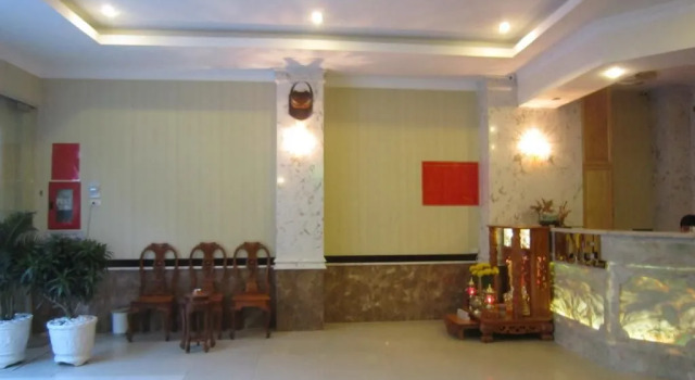 Tan Cuu Long Hotel, Забронировать Отель Отели District 6 с парковкой, Парковка