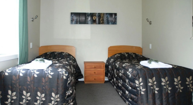 The Chalets Motel