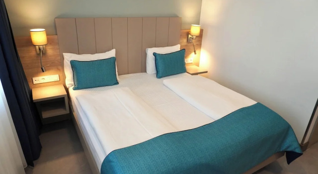 Трёхместный номер Standard с 2 комнатами Hotel Atlas Halle