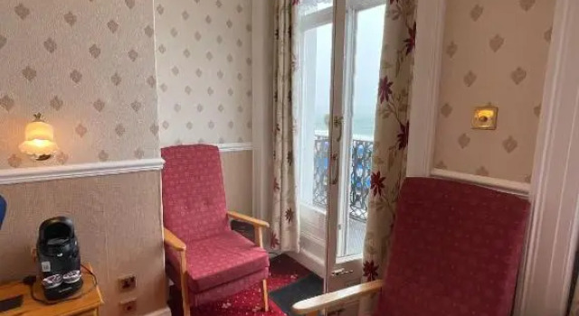 Семейный номер Standard с балконом The Langham
