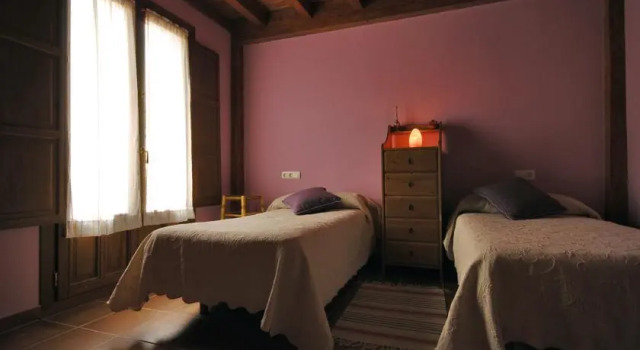 La Morera de Agustina, Rezervați Hotel Villanueva de Carazo Spania