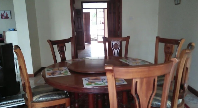 Karen homestay, Rezervasyon Otel Karen Nairobi, Hillcrest International School yakınında