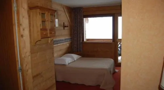 Hôtel De La Couronne, Rezervasyon Otel Gex havuzlu oteller, Yüzme Havuzu