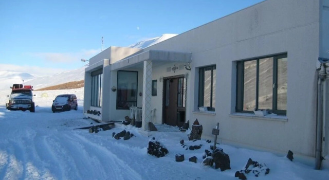 Guesthouse Himnasvalir, Забронировать Отель Вармахлид Нордурланд