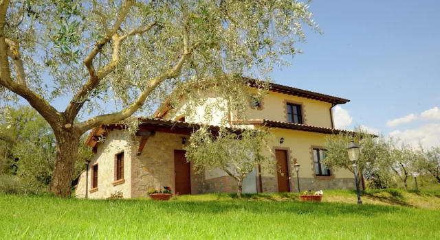 Secluded Mansion in Perugia with Hot Tub, Varaa Hotelli Perugia Umbria