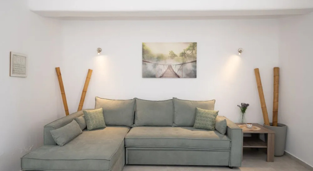 Апартаменты Ginger Gold Apt Getaway with Shared Pool