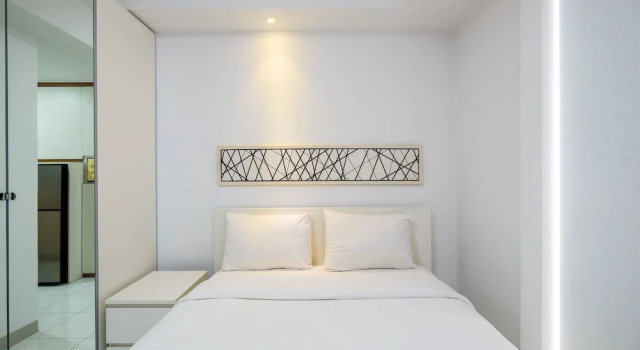Студия Fully Furnished With Japanese Style Studio Azalea Suites Apartment