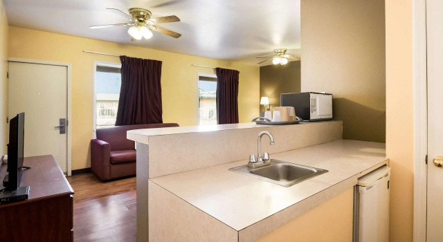 Двухместный номер Standard Econo Lodge Bartlesville Hwy 75
