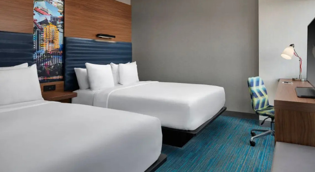 Четырёхместный номер Standard Aloft by Marriott Austin Downtown